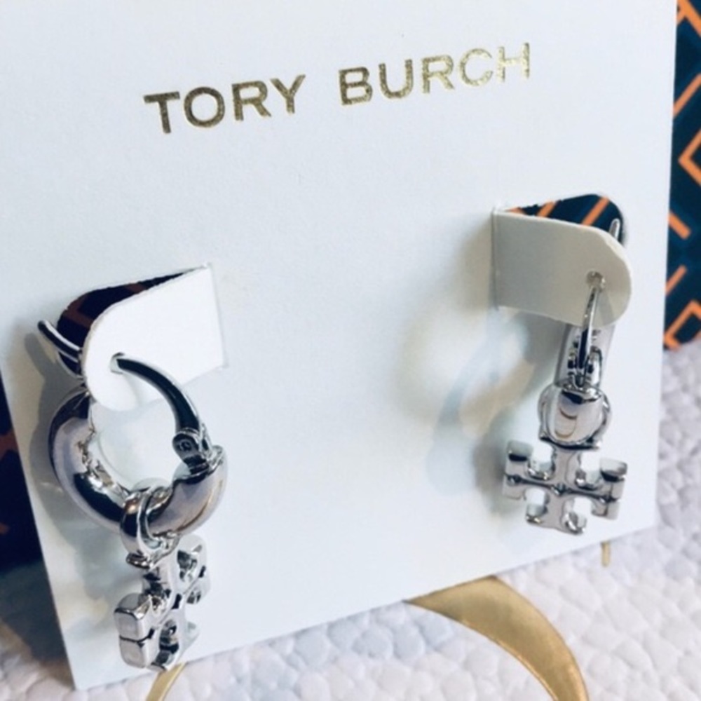 Tory Burch Silver Logo T Drop Earings
